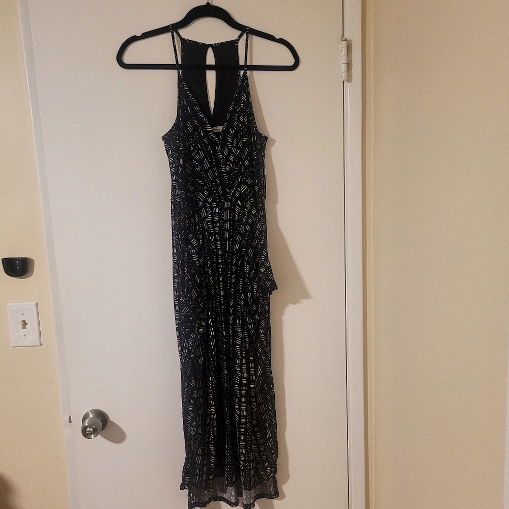 BCBG Midi dress with pockets NWT